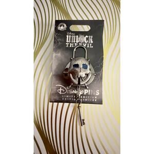 Disney Parks 2023 Captain Hook Unlock The Evil Pin - LE 4000 - NEW